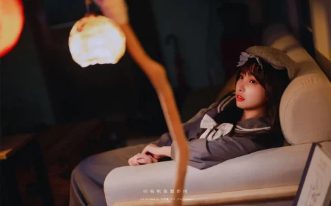 慕慕Momo – 逃避現實▪︎Escapism