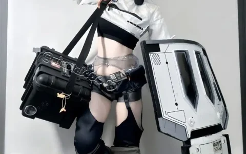 希尔薇 - X颜值Coser 12月-2 露脸裸舞视图合集